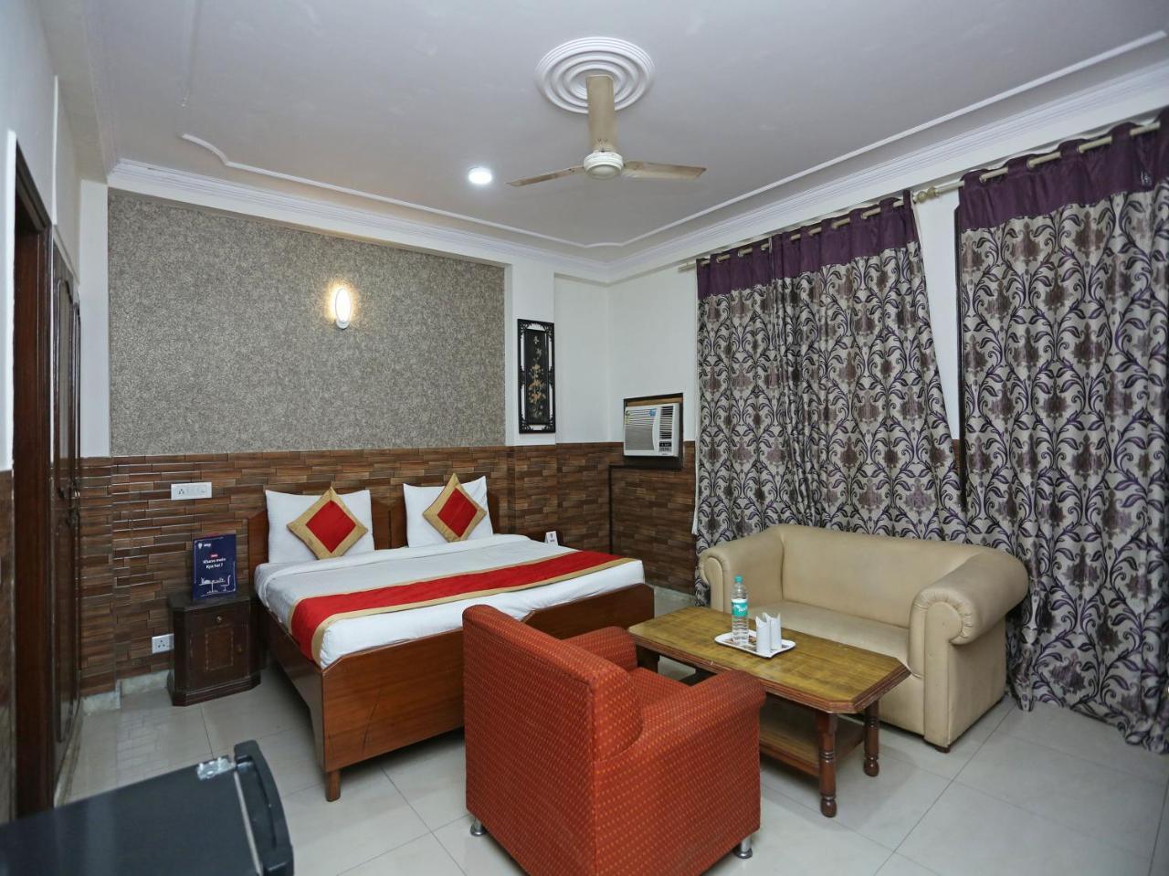 OYO 472 Hotel Sareen Neu-Delhi Exterior foto