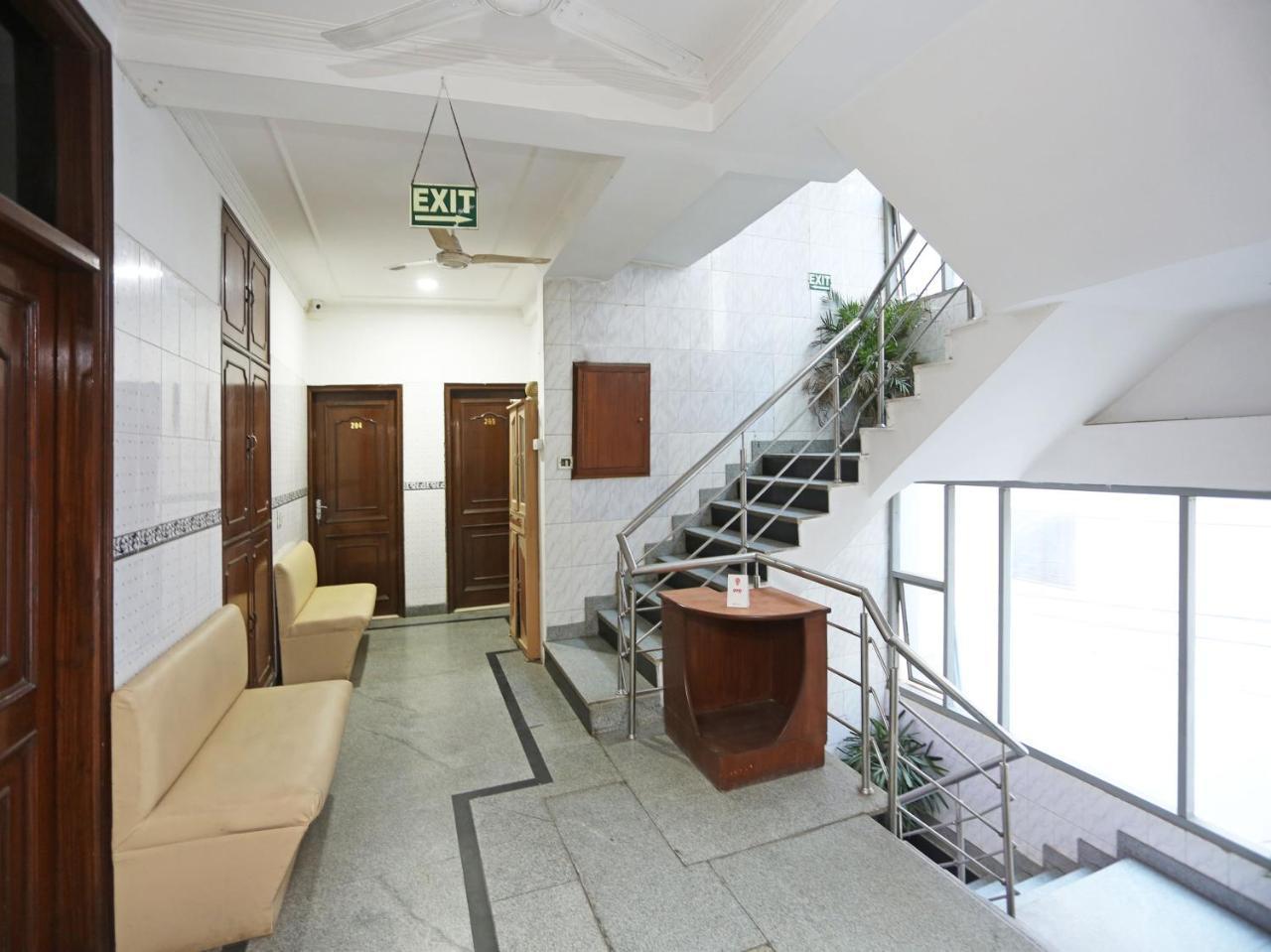 OYO 472 Hotel Sareen Neu-Delhi Exterior foto