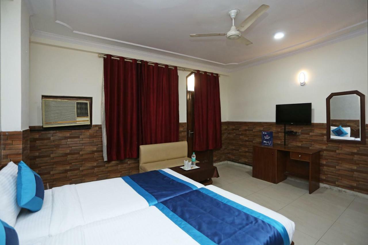 OYO 472 Hotel Sareen Neu-Delhi Exterior foto