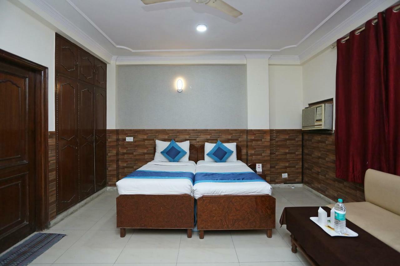 OYO 472 Hotel Sareen Neu-Delhi Exterior foto